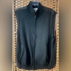 Cabela's Dark Green Ribbed Vest